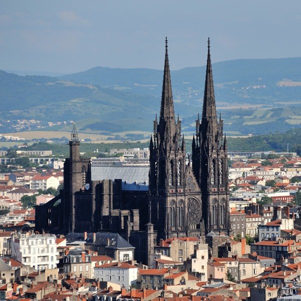 INSTALLATION DE MEUBLE-CLERMONT-FERRAND-MONTAGE DE MEUBLES Installation de meubles, montage de meubles à Clermont-Ferrand, IKEA, CONFORAMA, BUT, LEROY MERLIN